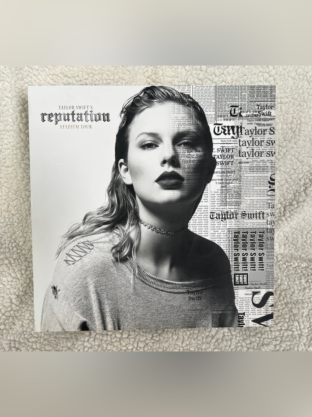 Taylor Swift Reputation Stadium Concert Tour VIP Box COMPLETE Ticket CD Book